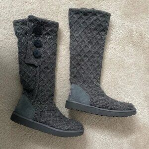 UGG sweater boots size 8 NWOT